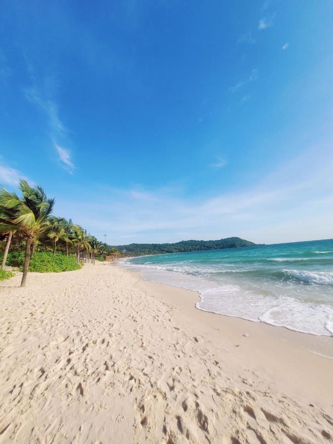 Sky Hotel Phu Quoc Buitenkant foto
