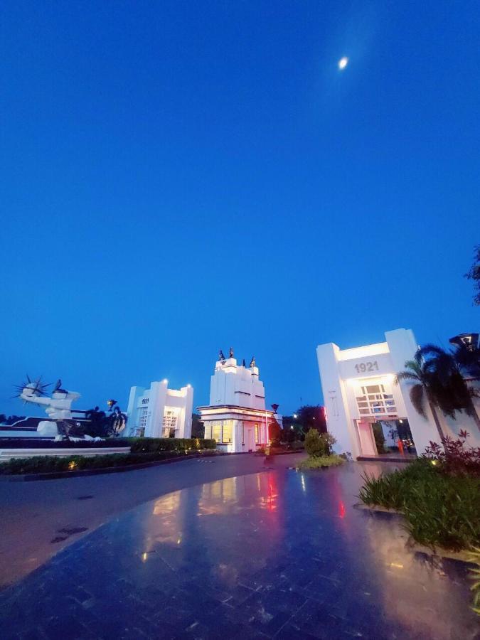Sky Hotel Phu Quoc Buitenkant foto