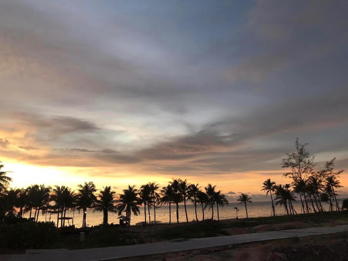 Sky Hotel Phu Quoc Buitenkant foto